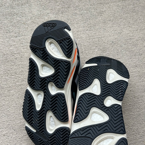 Adidas yeezy boost 700 wave runner - Picture 4 of 6